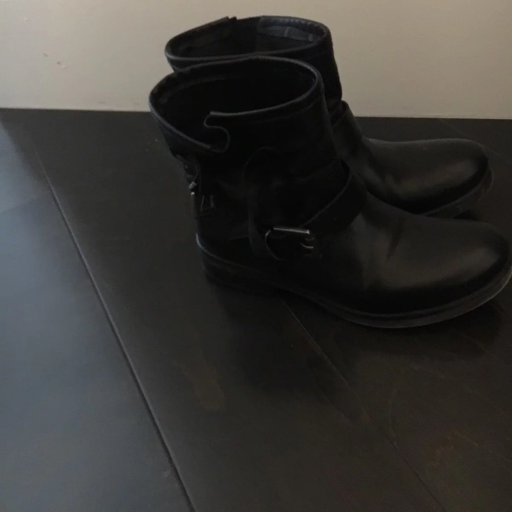 One worn 1